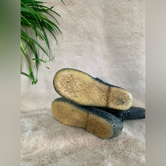 Mukluks black winter boots - Picture 8 of 10